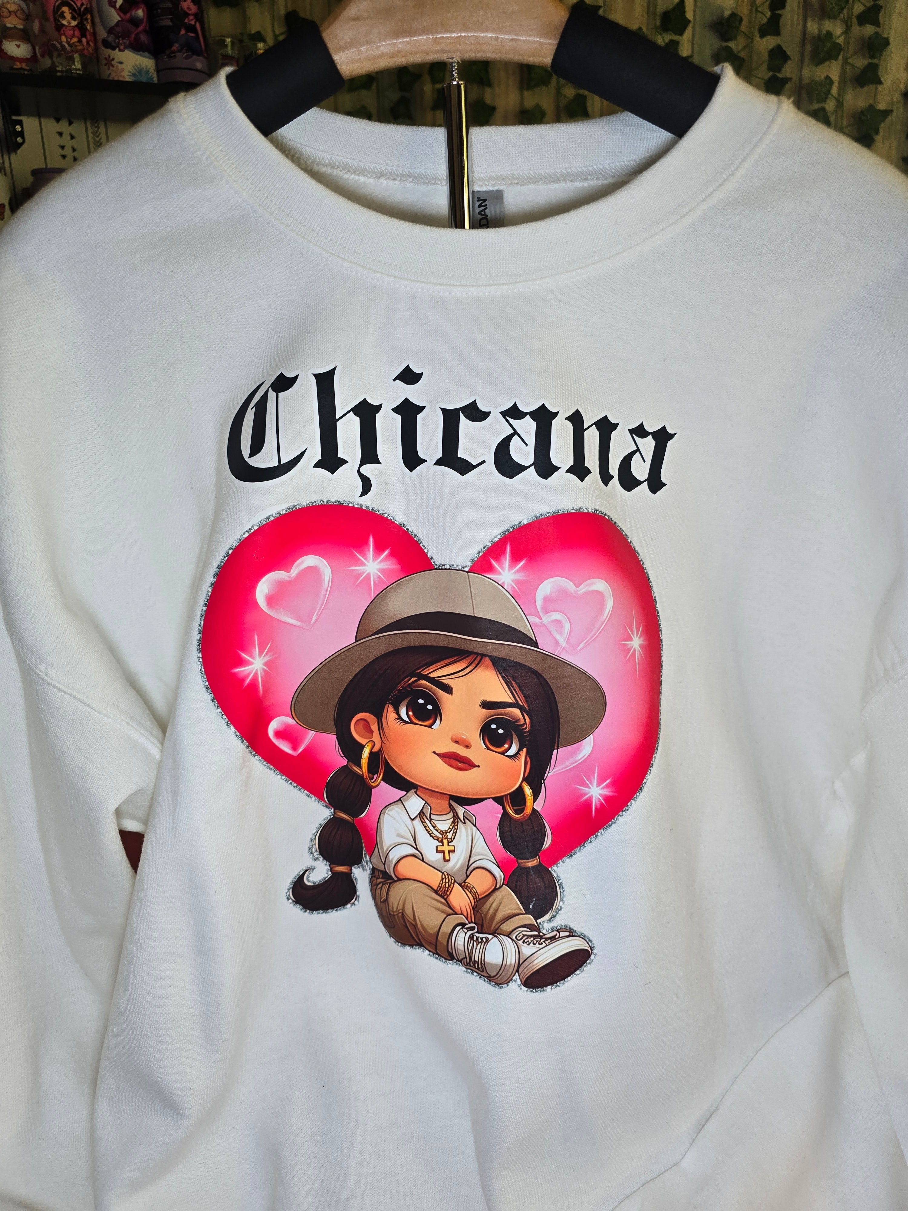 Chicana crew neck